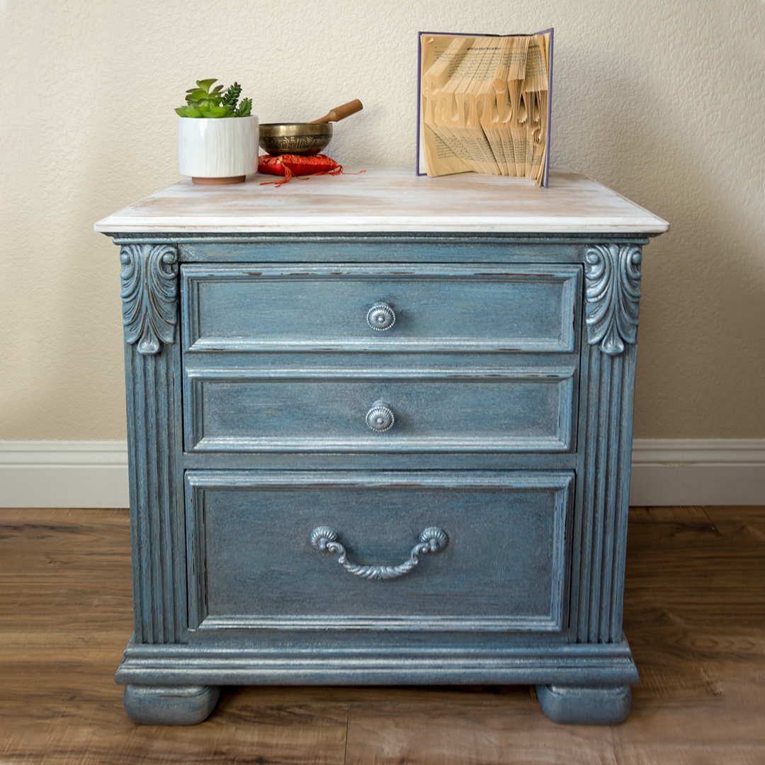 Antique Style Details about   Ashley Furniture Signature Design Nightstand Leahlyn 
